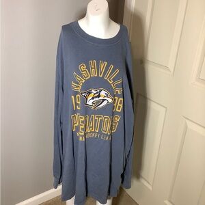Men’s XL Fanatics Nashville Predators Blue Long Sleeve Shirt